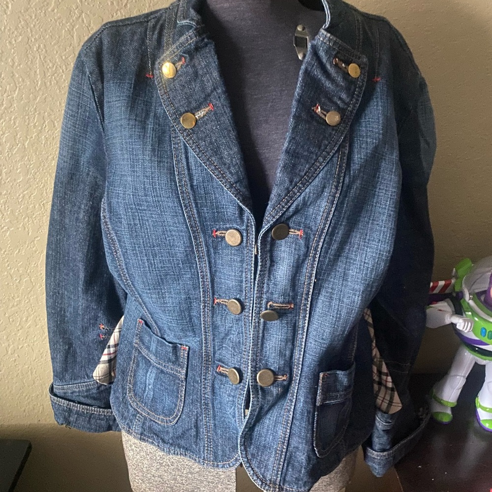 Women's Patchwork Jean Jacket with Plaid Accents - image 2